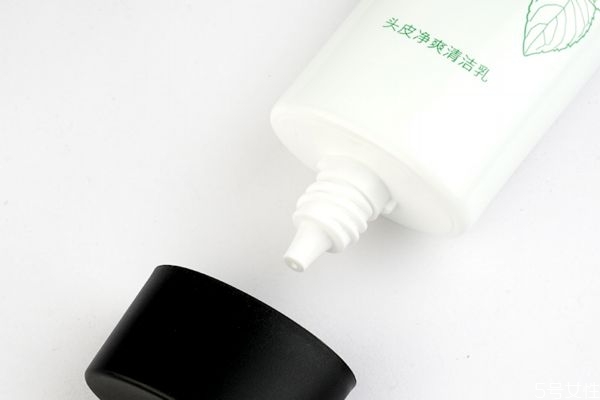 头皮净爽清洁乳怎么用步骤,头皮清洁乳使用顺序