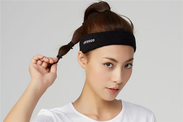 短发怎么戴运动发带好看,运动发带推荐