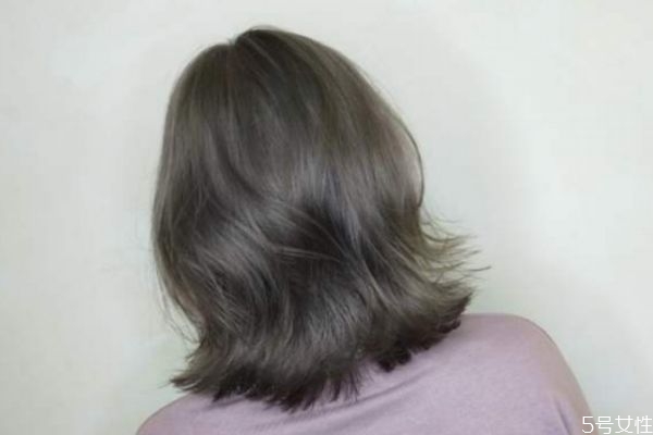 什么颜色的头发最好看显白,头发什么颜色显肤色白