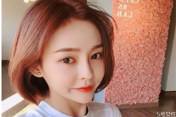 红棕色口红,棕红色尿液怎么回事