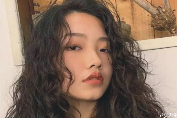 羊毛卷怎么烫教程视频,如何烫羊毛卷