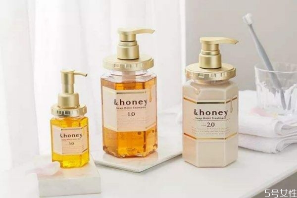 用什么东西洗头可以生发,哪个护发素好用 顺滑不油腻