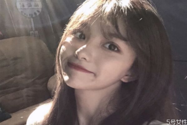 离子烫和柔顺哪个好,离子烫和柔顺哪个好看