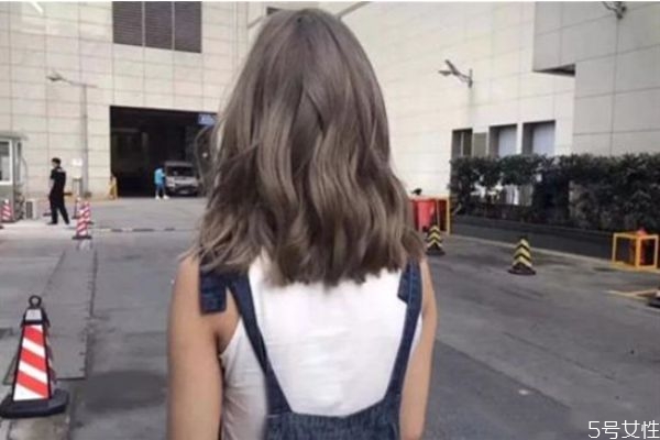 黄皮肤适合什么发色,会显白,黄皮肤适合染什么颜色的头发