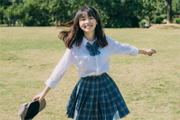 jk制服搭配什么发型,jk制服外套搭什么