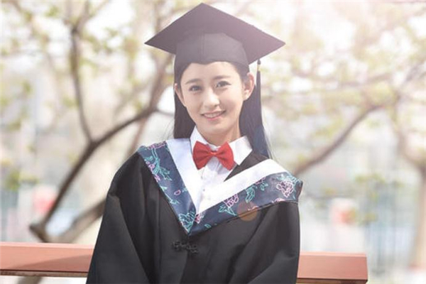 适合拍毕业照的发型,毕业照发型女生发型