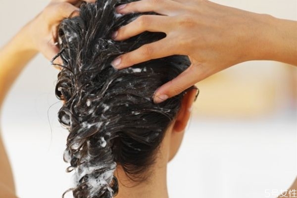 护发素和洗发水的使用顺序男,护发素和洗发水的使用顺序原因