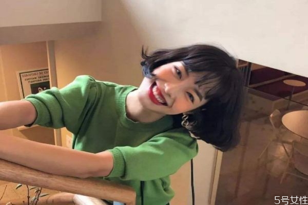 刘海软化完多久可以洗,软化刘海可以碰水吗