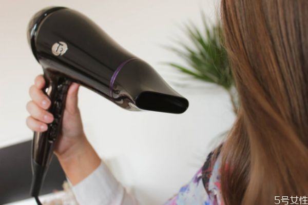 怎样让刘海变直不用拉且永不变形,怎样让刘海变直不用拉男生