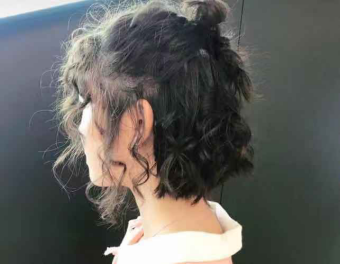 卷头发染什么颜色好看,蛋卷头染什么颜色好看