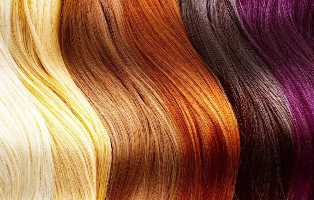 烫头发的药水弄到头皮上有什么危害,烫发药水沾到头皮会掉发吗