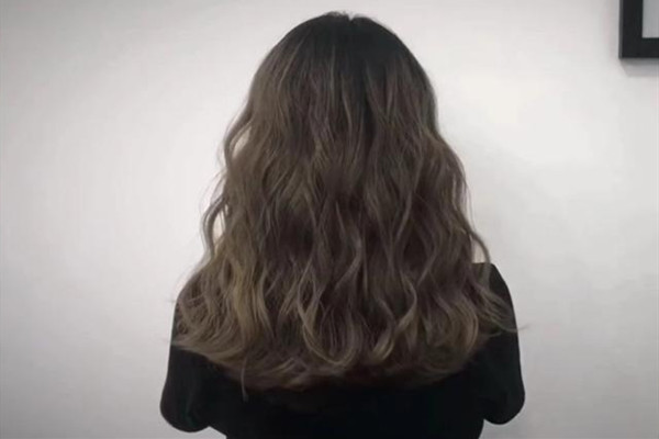 多长的头发可以烫木马卷,木马烫发型长发