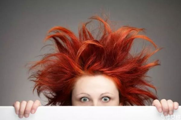 头发染花了怎么办,自己把头发染花了怎么补救 头发染花了怎么办,自己把头发染花了怎么补救