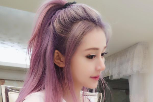 薰衣草紫色配什么颜色好看,薰衣草紫配什么颜色好