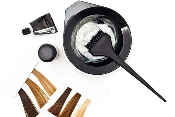 一次性染发剂对头发有伤害吗,有一次性的染发剂吗 一次性染发剂对头发有伤害吗,有一次性的染发剂吗