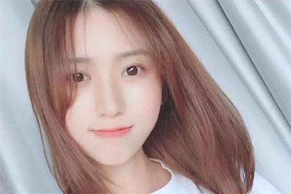 八字刘海是烫出来的吗?,八字刘海是不是要烫 八字刘海是烫出来的吗?,八字刘海是不是要烫