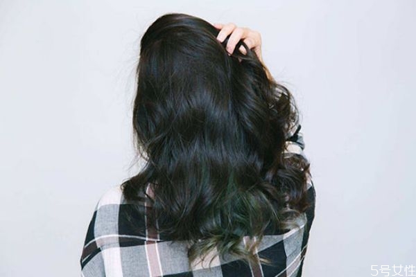 软化完几天可以染发,软化后几天可以染头发