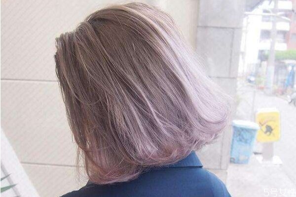 染发后用什么洗发水可以护色,染发之后怎么洗发护色