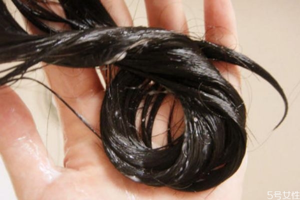 头发非常干枯毛躁怎么办,头发干枯毛躁怎么办 头发非常干枯毛躁怎么办,头发干枯毛躁怎么办