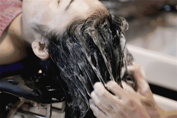 每天洗头发有什么危害吗,每天洗头发的危害