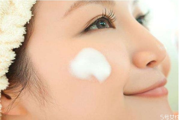 洗脸应该注意什么,洗脸小知识