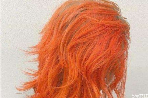 头发多的女生适合染什么颜色,女生长头发染什么颜色好看