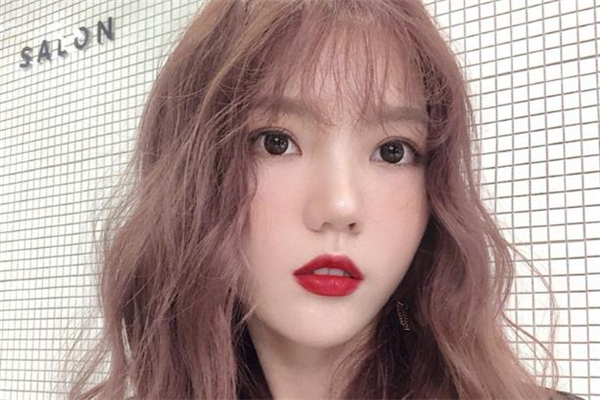 雾粉棕色头发要漂吗,粉棕色头发需要漂吗 雾粉棕色头发要漂吗,粉棕色头发需要漂吗