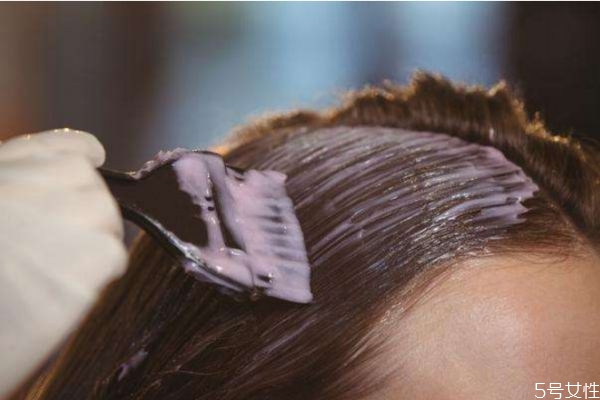 染什么颜色掉色慢,染的颜色不喜欢怎么掉色快