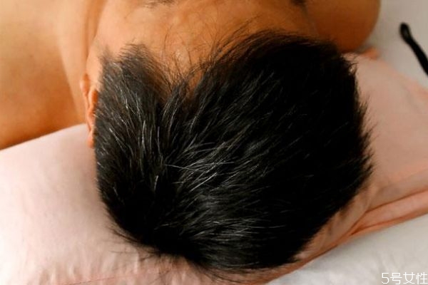 长了很多白发怎么办,长了白发怎么办