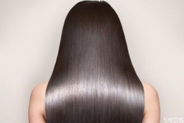 直发如何让头顶蓬松起来,直头发怎么使头顶有蓬松感