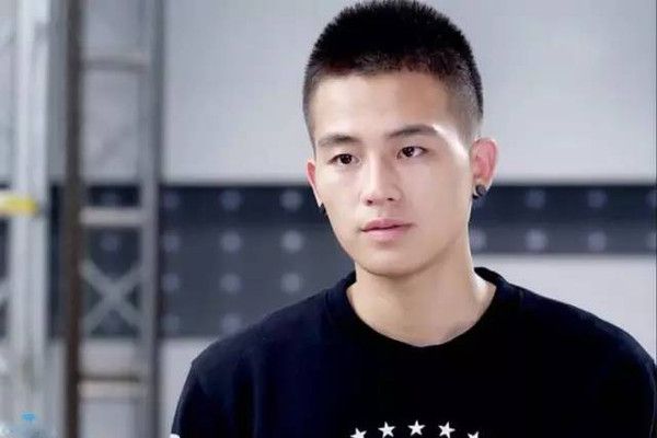 男生秋冬发型,清爽的男士发型