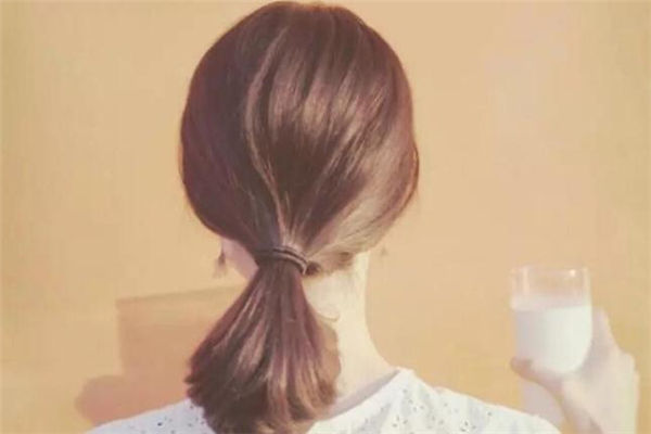 头发稀疏可以烫头发吗,头发少能不能染头发