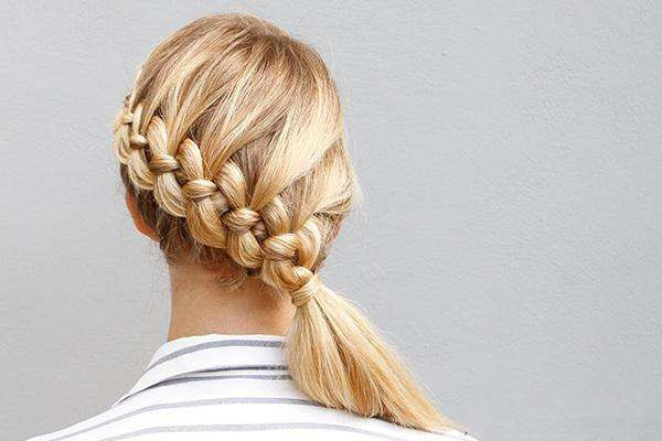 鱼骨辫扎法,鱼骨辫怎么编两边