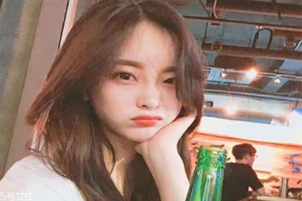 染发哪个颜色显皮肤白,染头发哪种颜色显得皮肤白 染发哪个颜色显皮肤白,染头发哪种颜色显得皮肤白