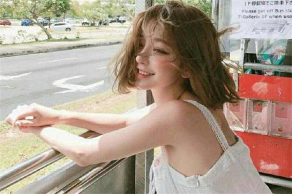 亚麻金棕色是什么颜色,亚麻色金棕色