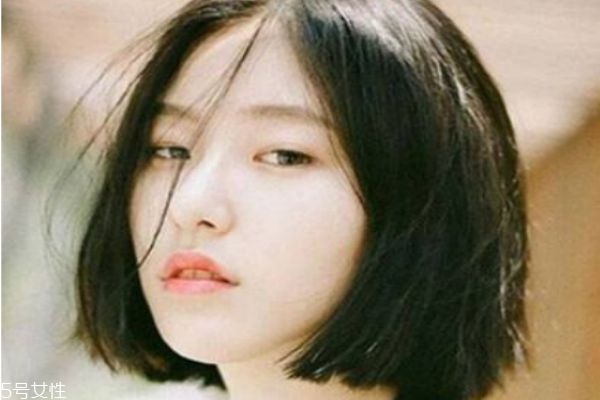 脸小什么发型好看,小脸适合什么样的发型