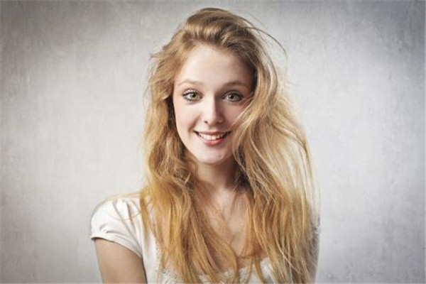 头发出汗出得特别厉害是什么原因,头发出汗是怎么回事