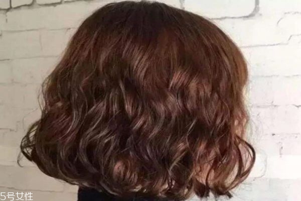 哪些人不适合烫卷发,卷发适合烫发吗 哪些人不适合烫卷发,卷发适合烫发吗