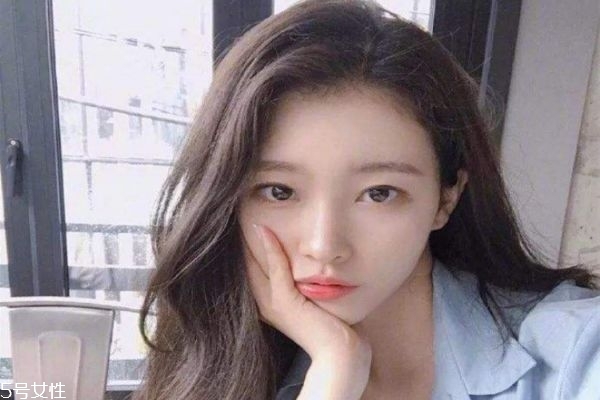 气垫烫是烫发根吗,气垫烫和摩根烫的区别