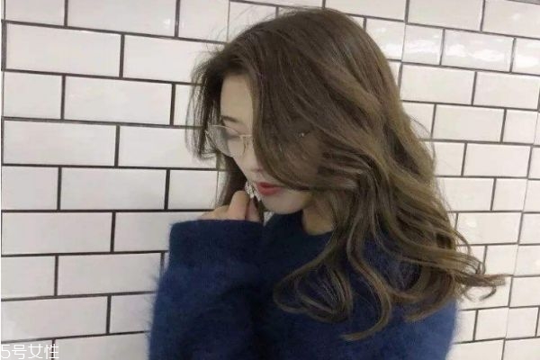 抹茶色染出来好看吗,抹茶色染出来是什么样子