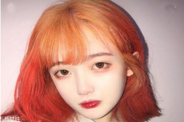 脏橘色头发显白吗,橘棕色头发显白吗