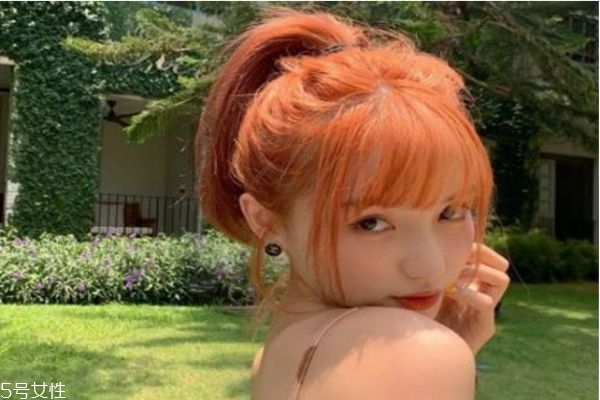 脏橘色头发适合什么肤色的人,脏橘色头发发色