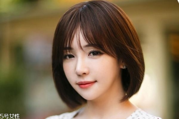 脸大弄什么发型,脸型大的适合什么发型 脸大弄什么发型,脸型大的适合什么发型