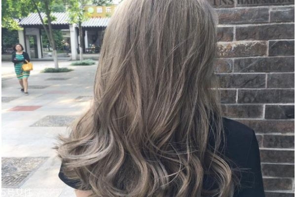 黄皮肤适合染什么颜色的头发,黄皮肤适合染什么颜色的头发显白 黄皮肤适合染什么颜色的头发,黄皮肤适合染什么颜色的头发显白