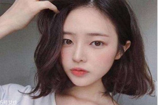 头发烫完怎么打理怎么保养,烫发后用什么护理比较好