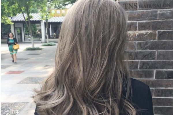 2019年最流行的头发颜色是什么颜色,头发颜色2019流行色