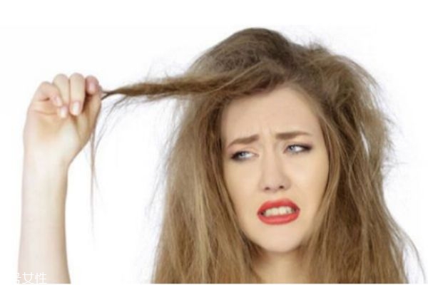 头发细软容易秃头吗,天生发质细软以后会秃头吗