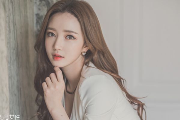 用免洗护发素好不好,用免洗护发素还要用普通护发素吗