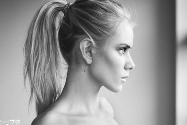 瓜子脸适合什么样的发型,瓜子脸剪什么发型好看