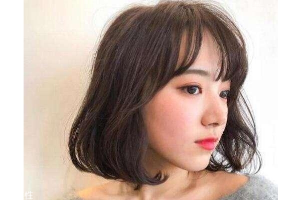 适合冬季的短发,冬天剪什么样的短发好看